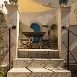Relais Passamonte & *
