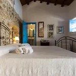 Фермерский дом Relais Passamonte & Кьярамонте-Гульфи
