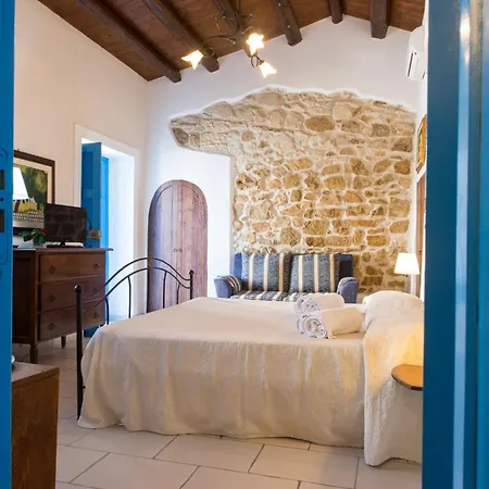 Relais Case Passamonte Resort & Rooms בית חווה *