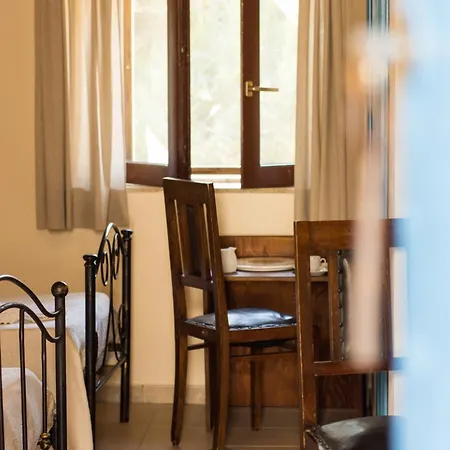 Relais Passamonte & * קיארמונטה גולפי
