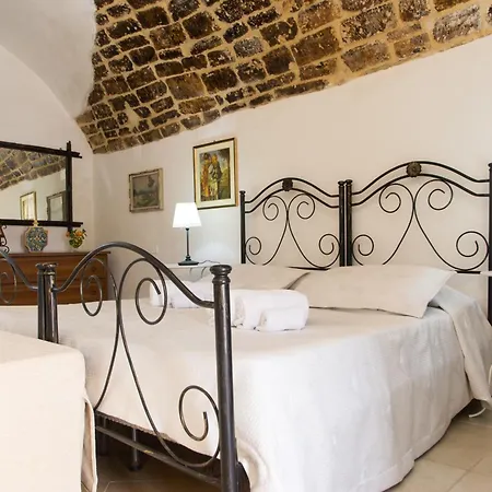 Relais Passamonte & בית חווה