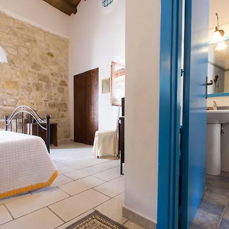 Relais Passamonte & * קיארמונטה גולפי